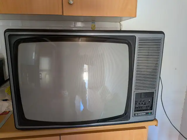 Thomson vintage television, Limassol — Kato Polemidia