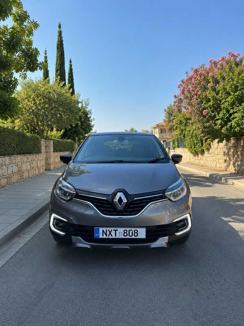 2017 Renault Captur 1,2L 2017 Cyprus