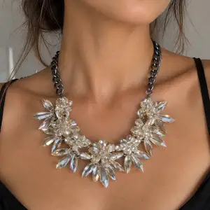 Chico's Gerbera Smoky Crystal Flower Form Necklace Statement Piece, Limassol — Limassol - Omonia
