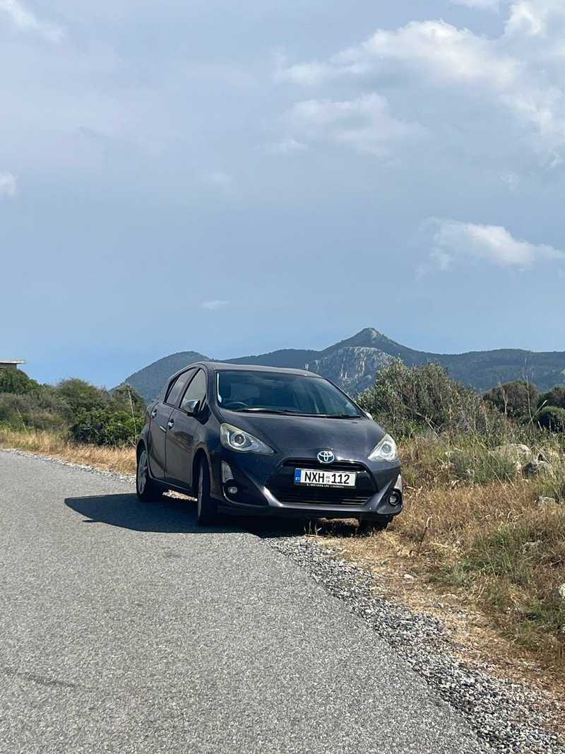Toyota Aqua 1,5L 2015