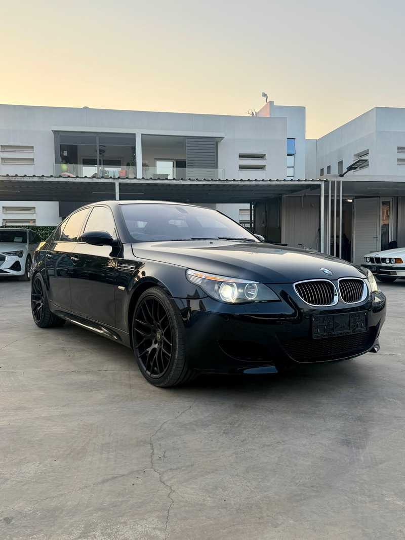 BMW M5 5,0L 2006