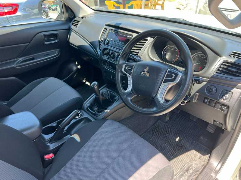 2020 Mitsubishi L200 2,3L 2020 Cyprus