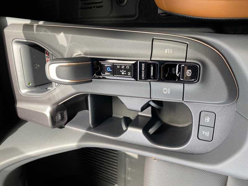 2022 Toyota Crown 2,4L 2022 Cyprus