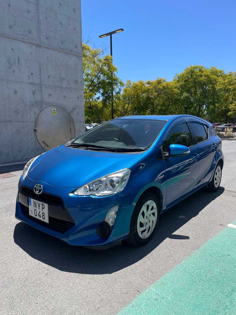 2017 Toyota Aqua 1,5L 2017 Cyprus