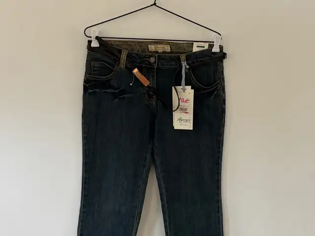 Vintage capris with belt, Επαρχία Λάρνακας — Αραδίππου - Άγιος Φανούριος