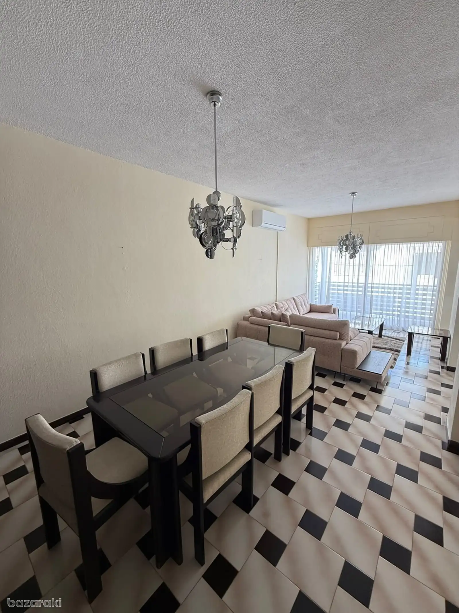 House, 1 bedroom — 13