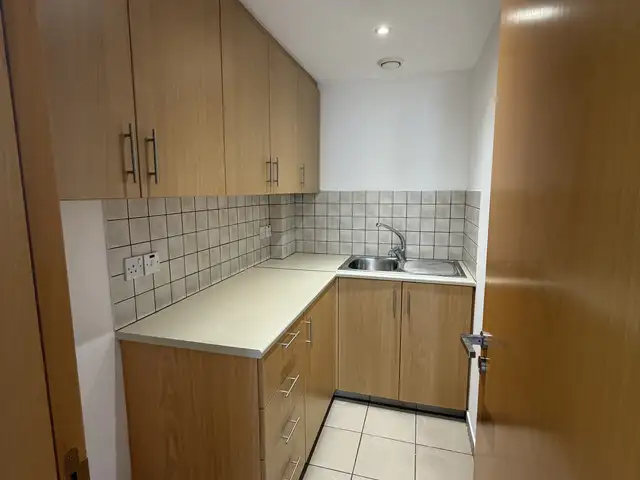 A whole floor office available, Επαρχία Λευκωσίας — Στρόβολος - Ακρόπολη - 10