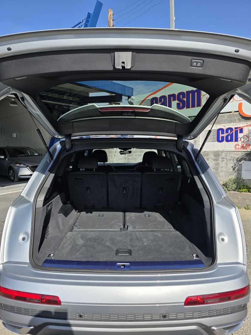 2024 Audi Q7 3,0L 2024 Cyprus