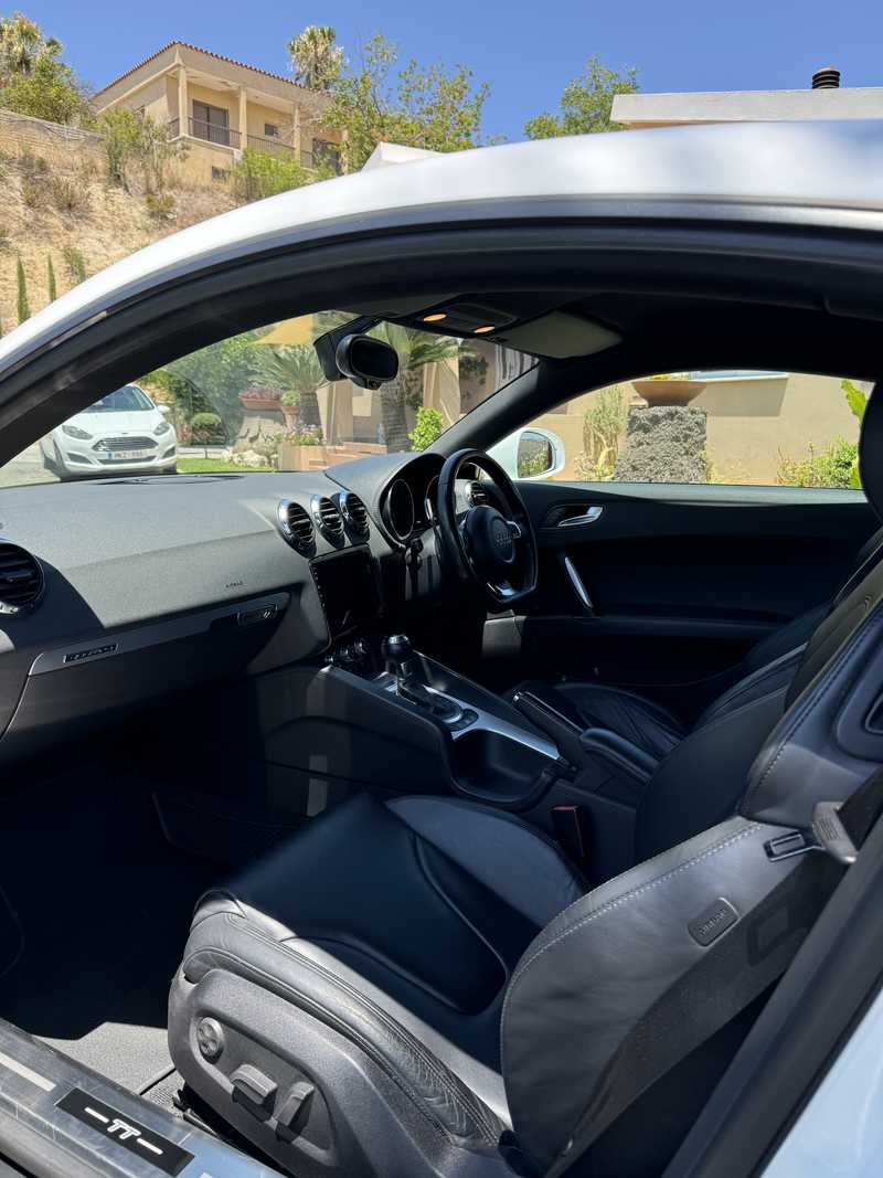 2010 Audi TT 2,0L 2010 Cyprus
