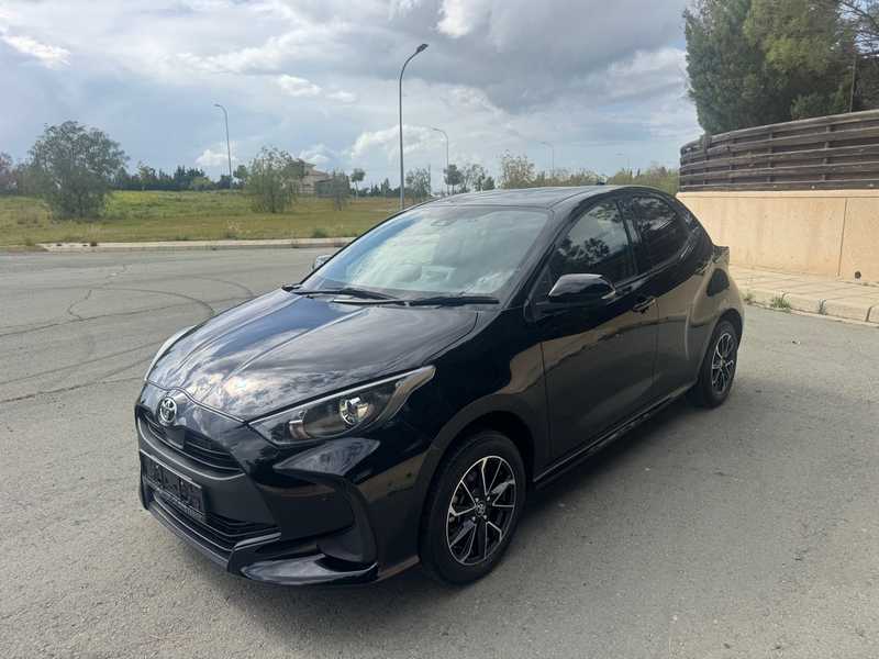 2022 Toyota Yaris 1,5L 2022 Cyprus