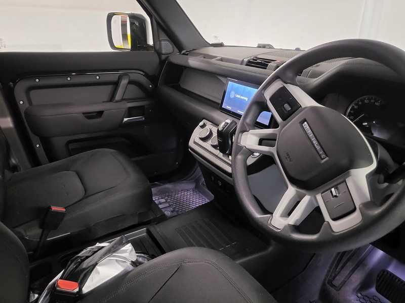 2022 Land Rover Defender 2,0L 2022 Cyprus
