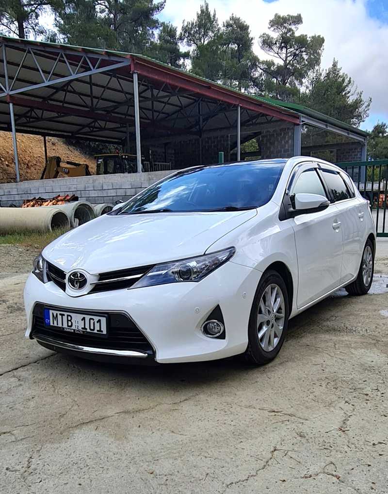 2013 Toyota Auris 1,4L 2013 Cyprus