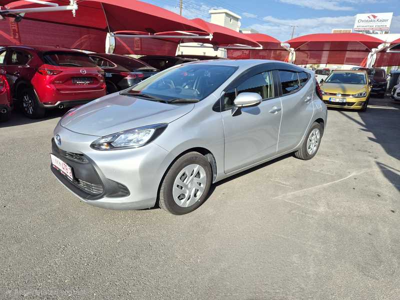 2022 Toyota Aqua 2,0L 2022 Cyprus