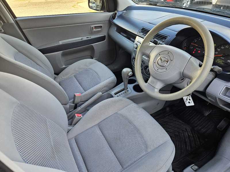 2003 Mazda Demio 1,4L 2003 Cyprus
