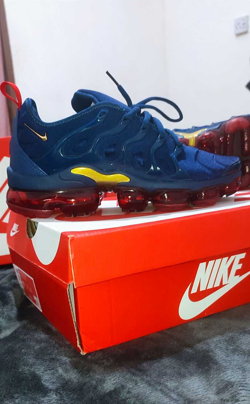 blue red and gold vapormax