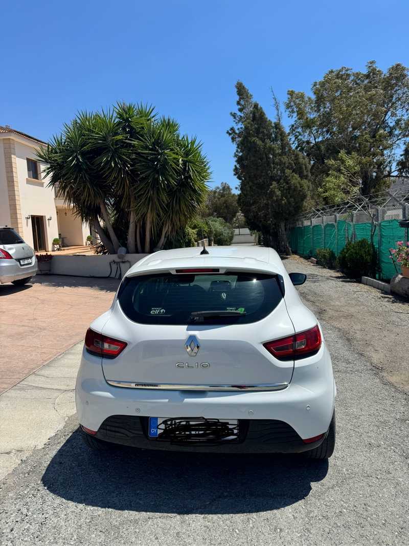 2015 Renault Clio 1,2L 2015 Cyprus