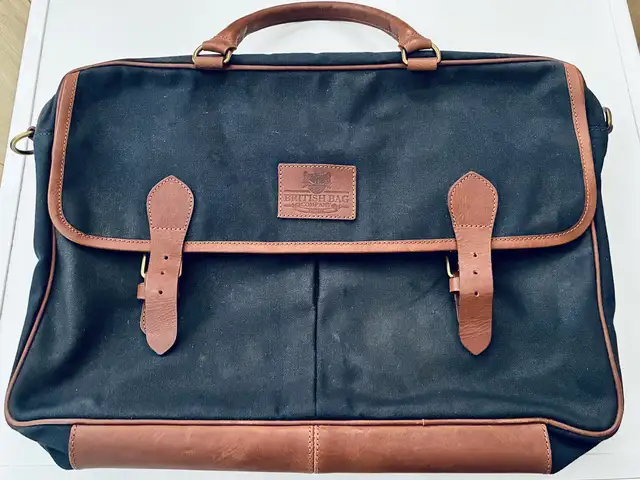 British bag company briefcase, Επαρχία Λευκωσίας — 'Έγκωμη