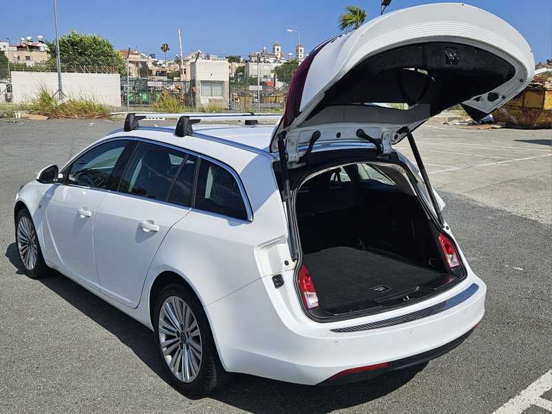 2014 Opel, Vauxhall Insignia 2,0L 2014 Cyprus
