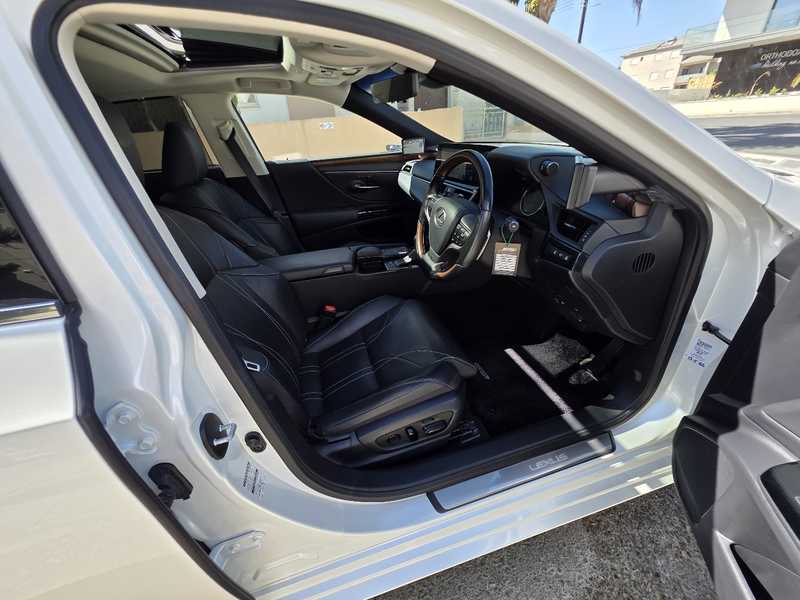 2022 Lexus ES300h 2,5L 2022 Cyprus