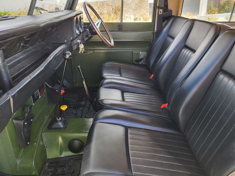 1979 Land Rover Defender 2,3L 1979 Cyprus