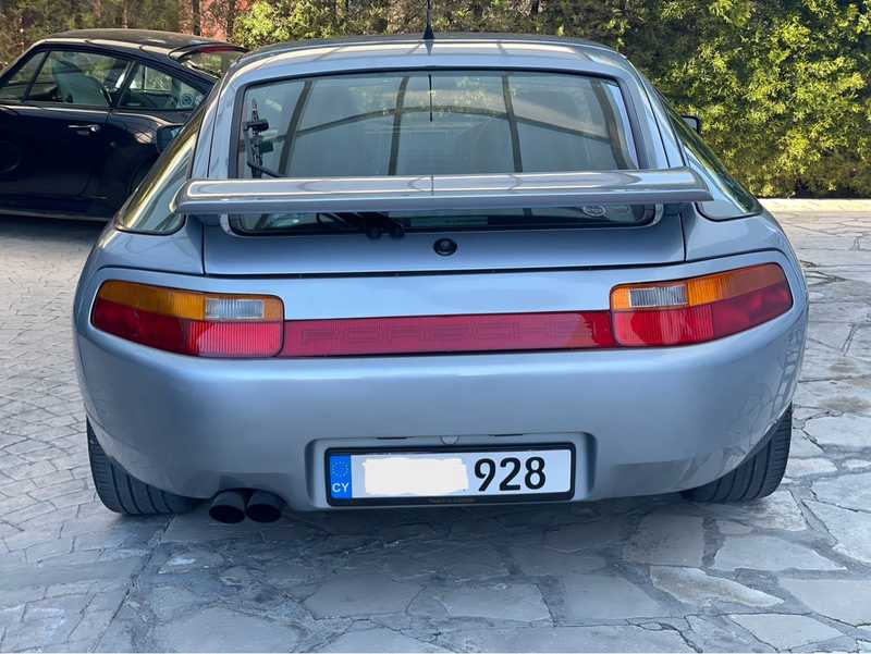 1991 Porsche 928 5,0L 1991 Cyprus