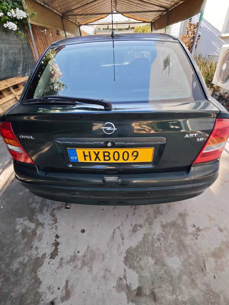 2001 Opel, Vauxhall Astra 1,6L 2001 Cyprus