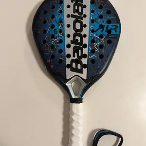 Babolat air veron 2025 racket + hesacore grip, Limassol — Limassol - Omonia