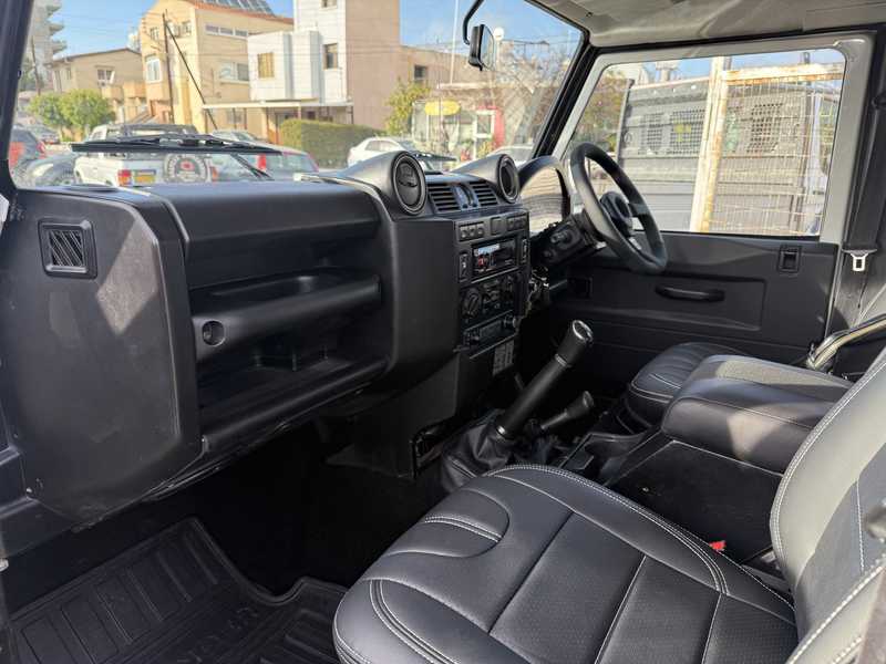 2015 Land Rover Defender 2,2L 2015 Cyprus