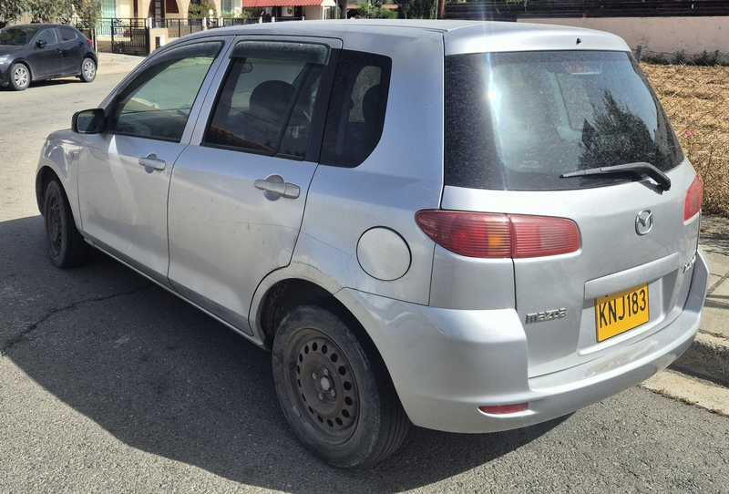 2003 Mazda Demio 1,3L 2003 Cyprus