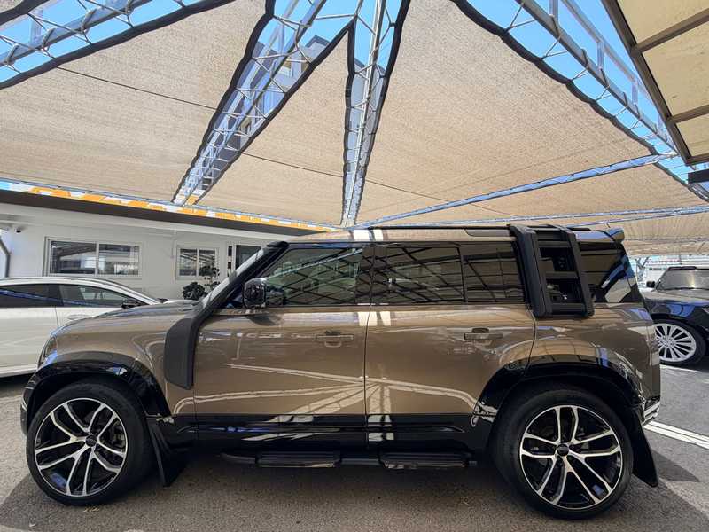 2021 Land Rover Defender 3,0L 2021 Cyprus