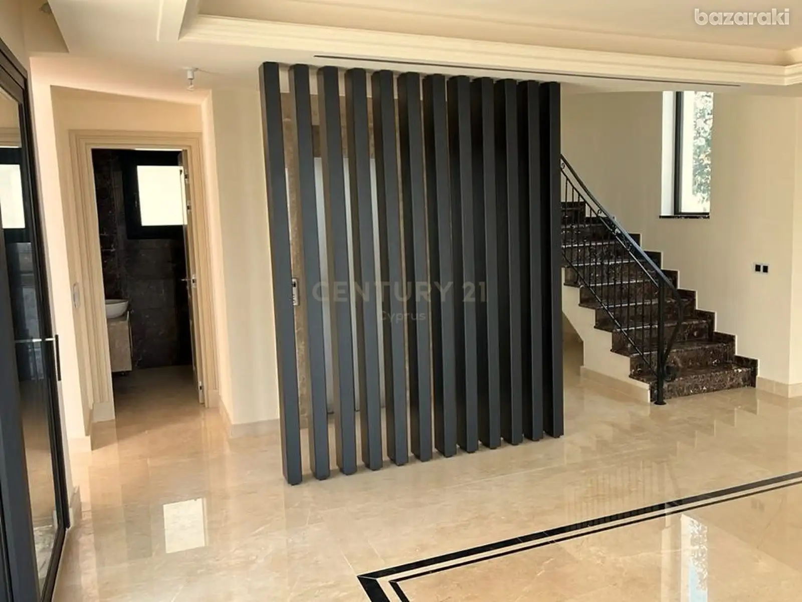 Villa, 5 bedrooms — 13