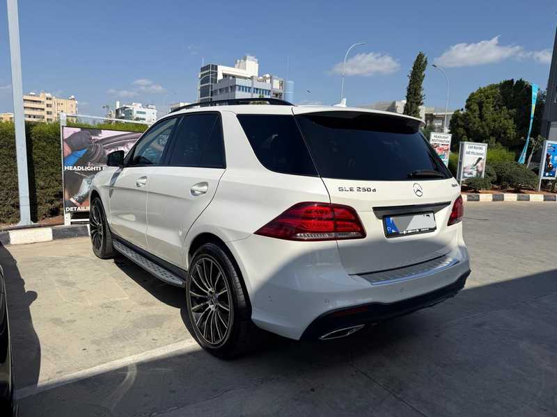 Mercedes-Benz GLE-Class 2,5L 2015