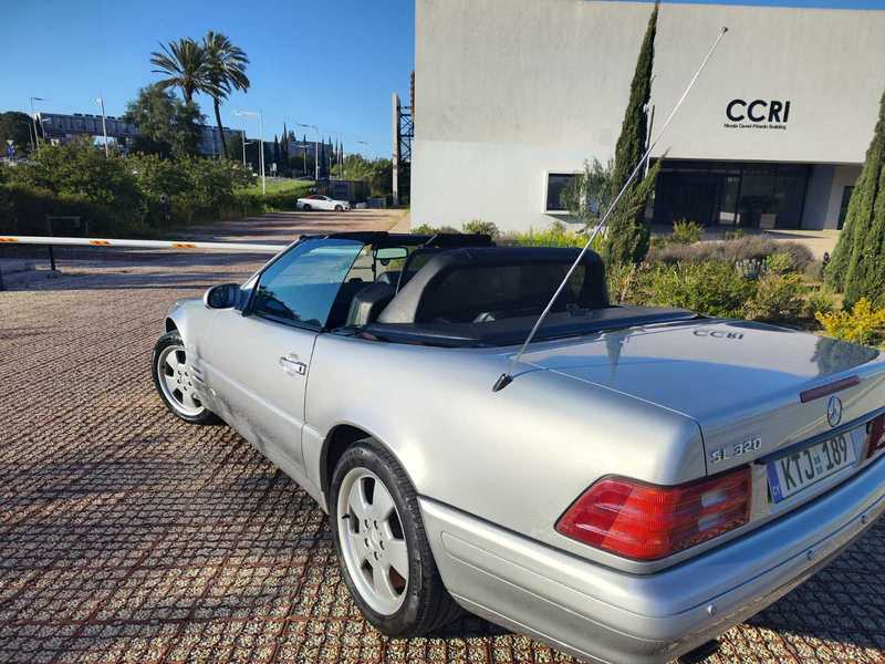 2000 Mercedes-Benz SL-Class 3,2L 2000 Cyprus