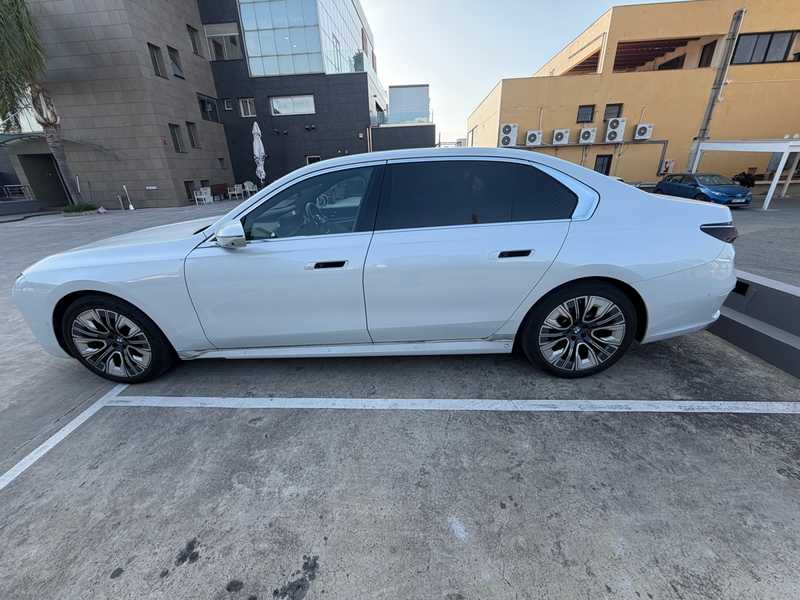 2023 BMW 7-Series 3,0L 2023 Cyprus