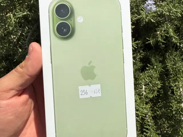 Iphone 17 256gb sage as new full box with 1 year warranty, Επαρχία Λάρνακας — Αραδίππου - Απόστολος Λουκάς