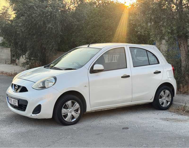 Nissan March 1,2L 2015