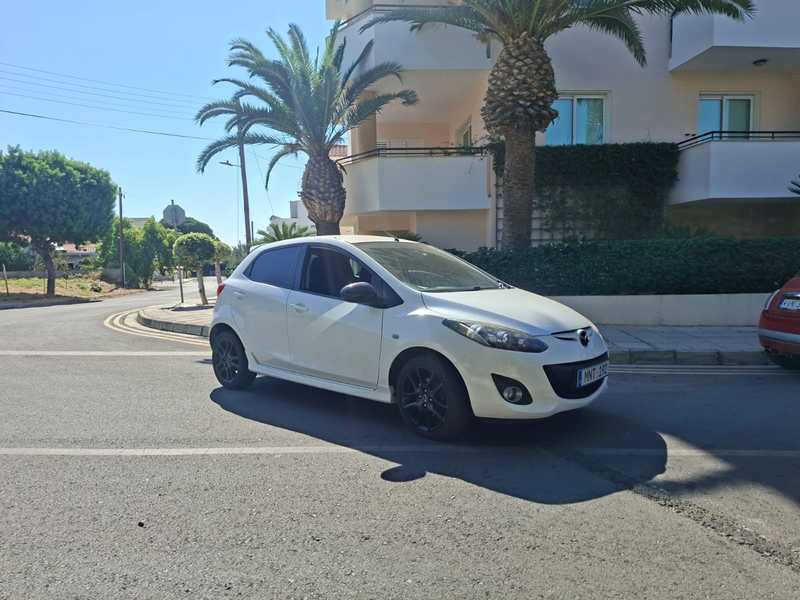 2014 Mazda 2 1,3L 2014 Cyprus