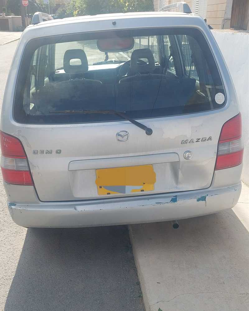 2000 Mazda Demio 1,3L 2000 Cyprus