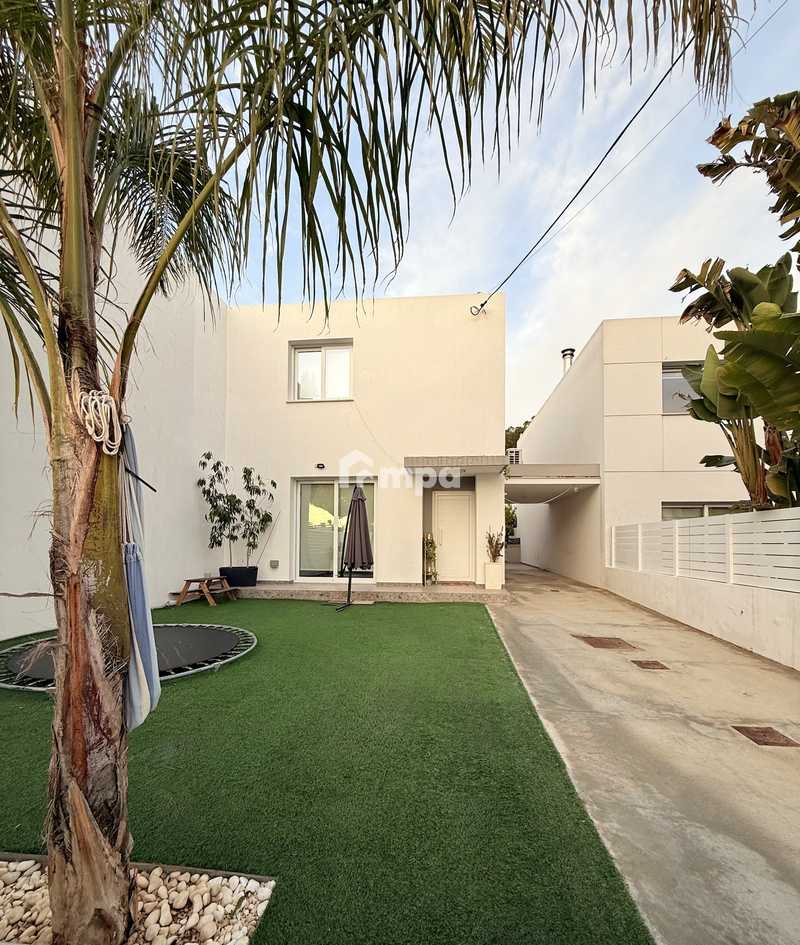 3-bedroom detached house for sale