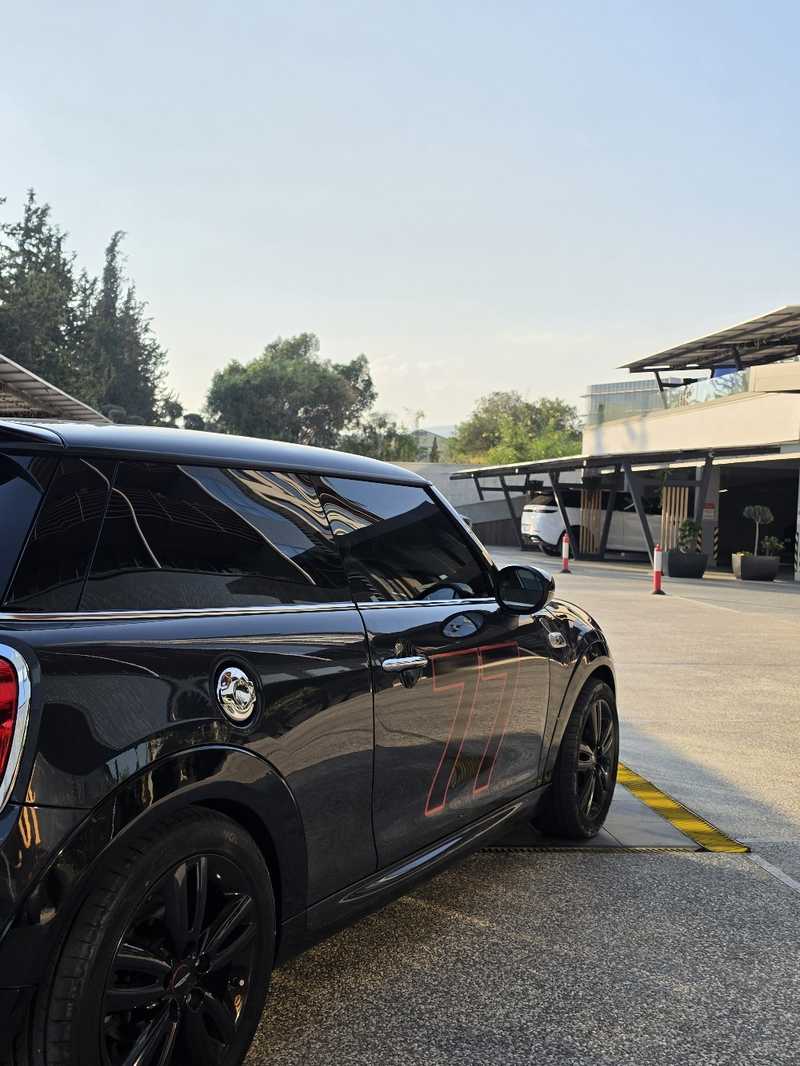 2021 Mini Coupe 2,0L 2021 Cyprus