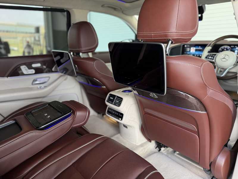 2022 Mercedes-Benz GLS-Class 4,0L 2022 Cyprus