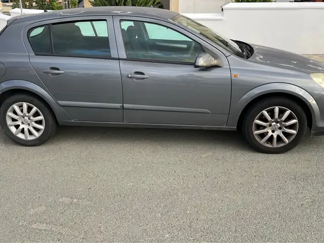 Opel, Vauxhall Astra