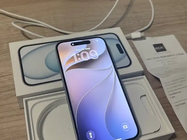 Iphone 15 128gb very good condition battery health 83, Nicosia — Strovolos - Stavros
