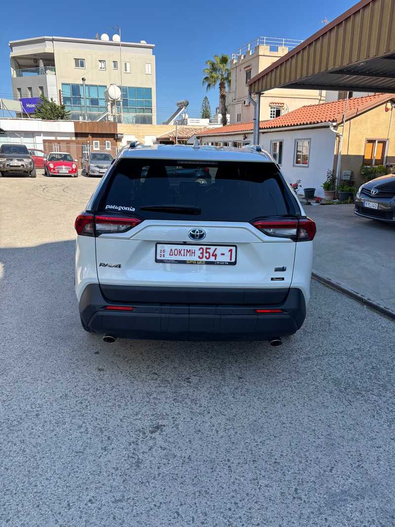 2021 Toyota RAV4 2,5L 2021 Cyprus
