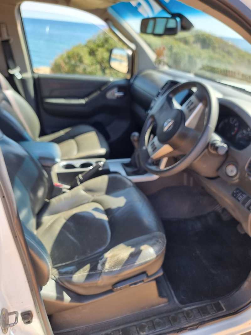 2013 Nissan Navara 2,5L 2013 Cyprus