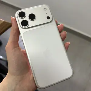 Iphone 17 pro max silver 256gb, Paphos — Chlorakas