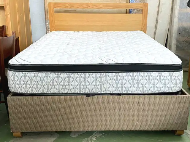 American high quality double bed with mattress, Επαρχία Λευκωσίας — Στρόβολος - Ακρόπολη