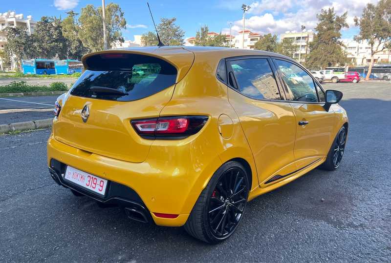 2019 Renault Clio 1,6L 2019 Cyprus