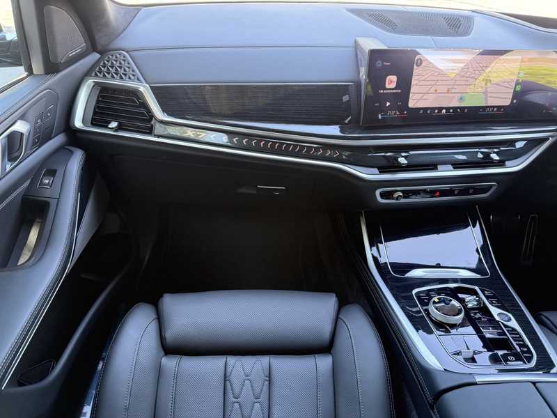 2025 BMW X7 3,0L 2025 Cyprus