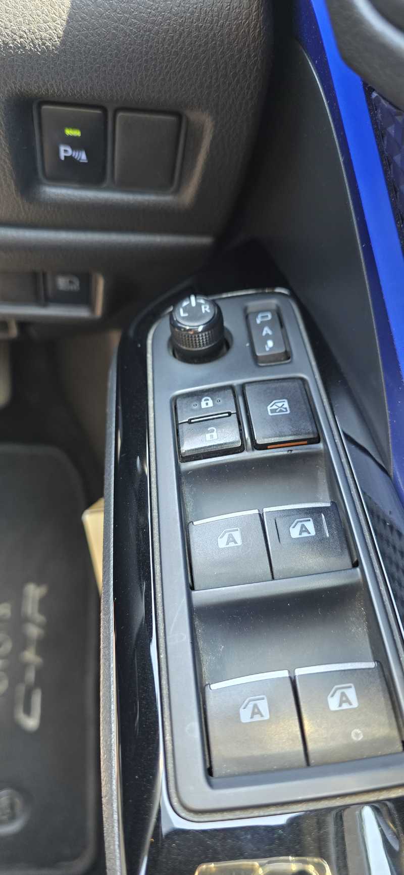 2017 Toyota C-HR 1,8L 2017 Cyprus